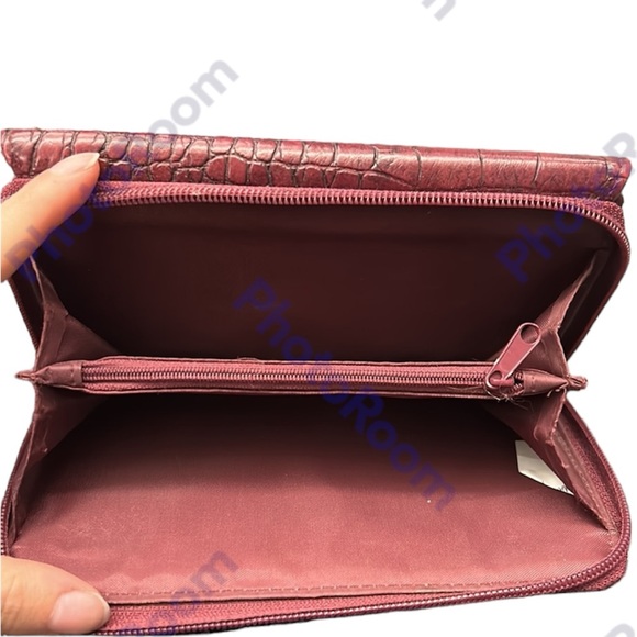 Croc Skin Design Wallet - Picture 10 of 13